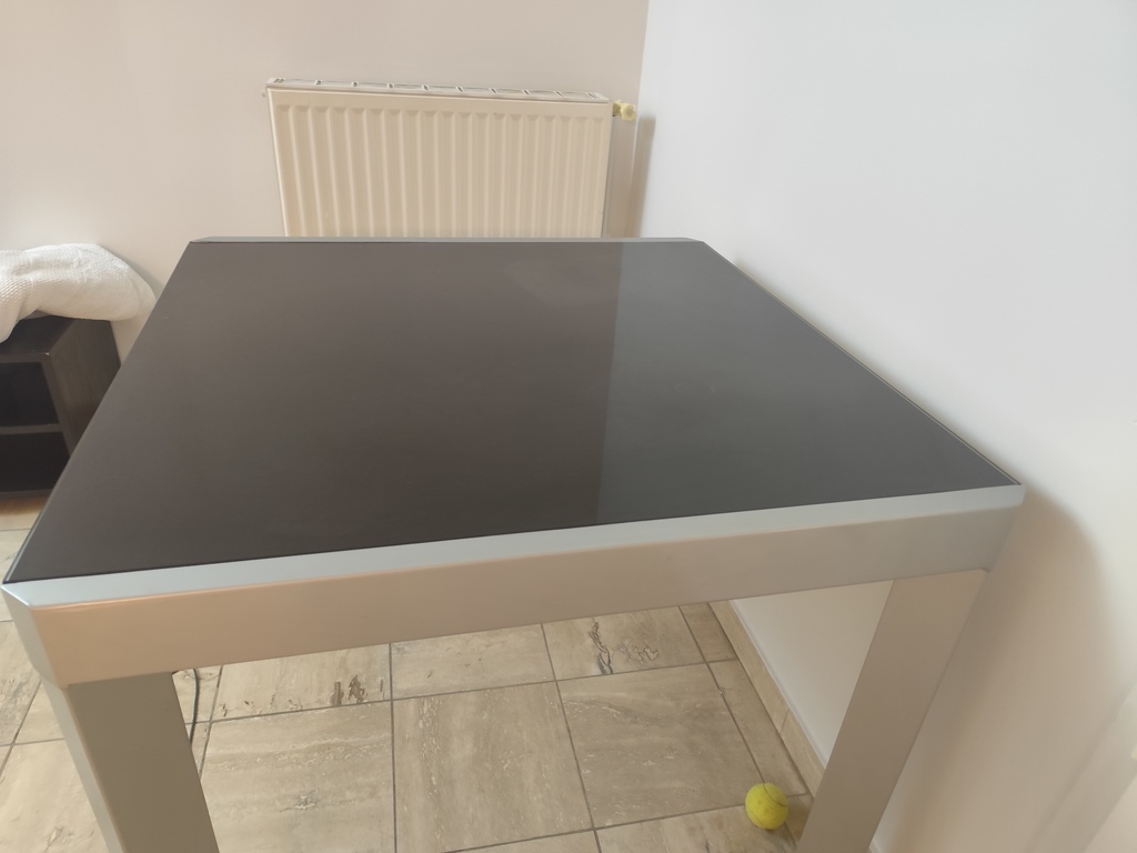 table a mang� en verre 60 Sceaux (92)