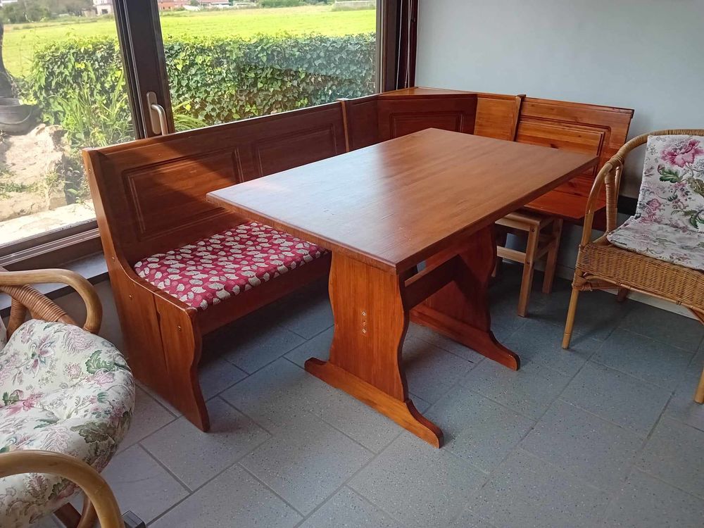 table � manger  avec banc de coin 70 Belgique