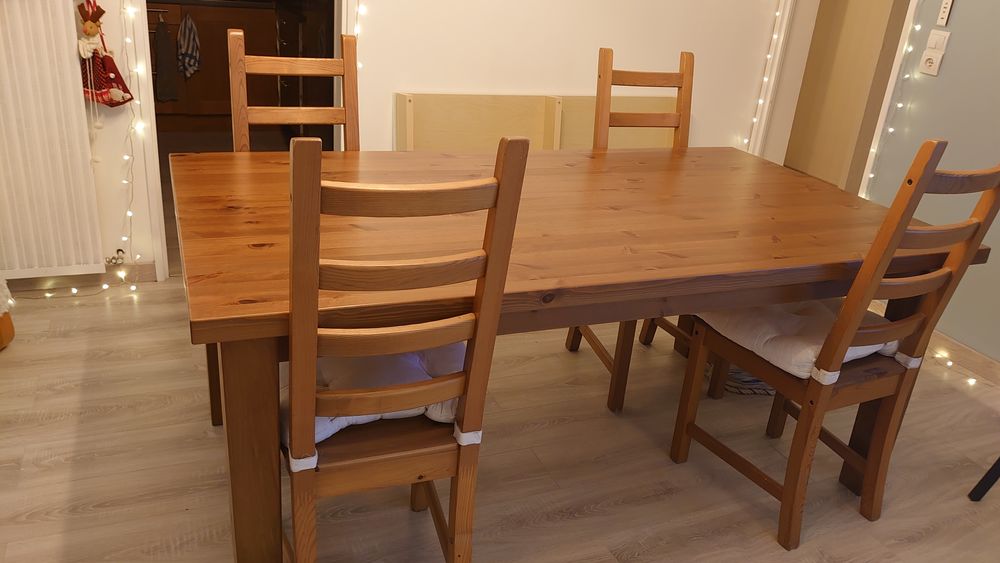 Table � manger bois 180x100 + 4 chaises 250� 250 �merainville (77)