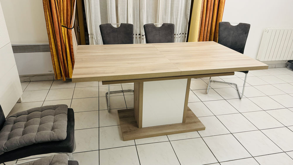 Table � manger bois et laqu� blanc + 6 chaises 500 Dammartin-en-Go�le (77)