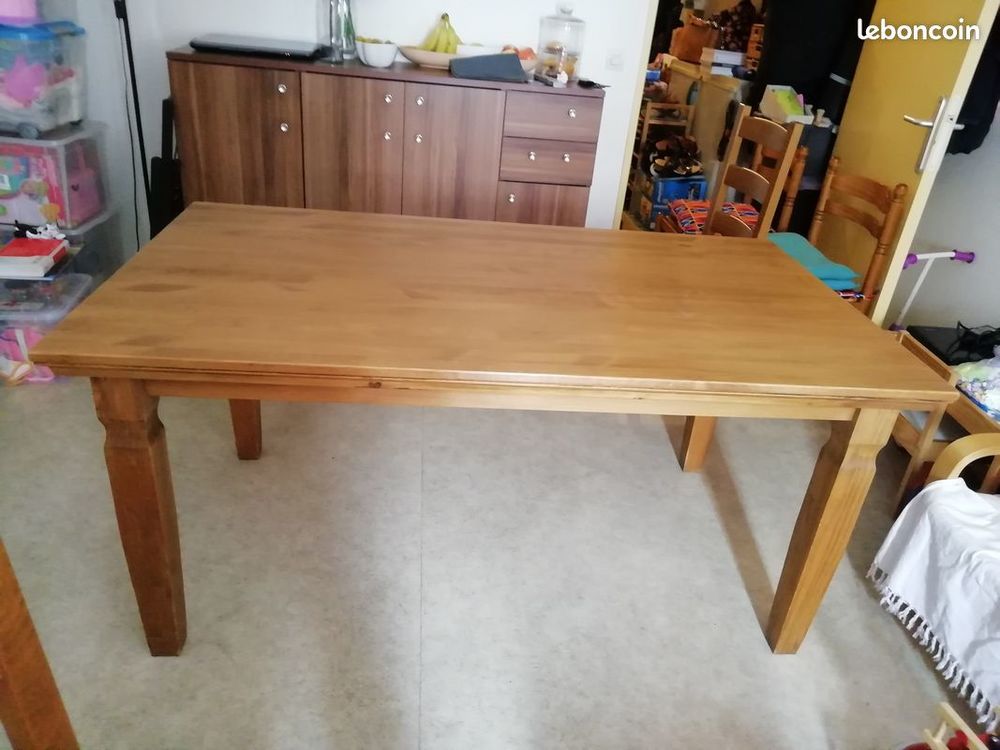 Table � manger en bois massif 120 Pantin (93)