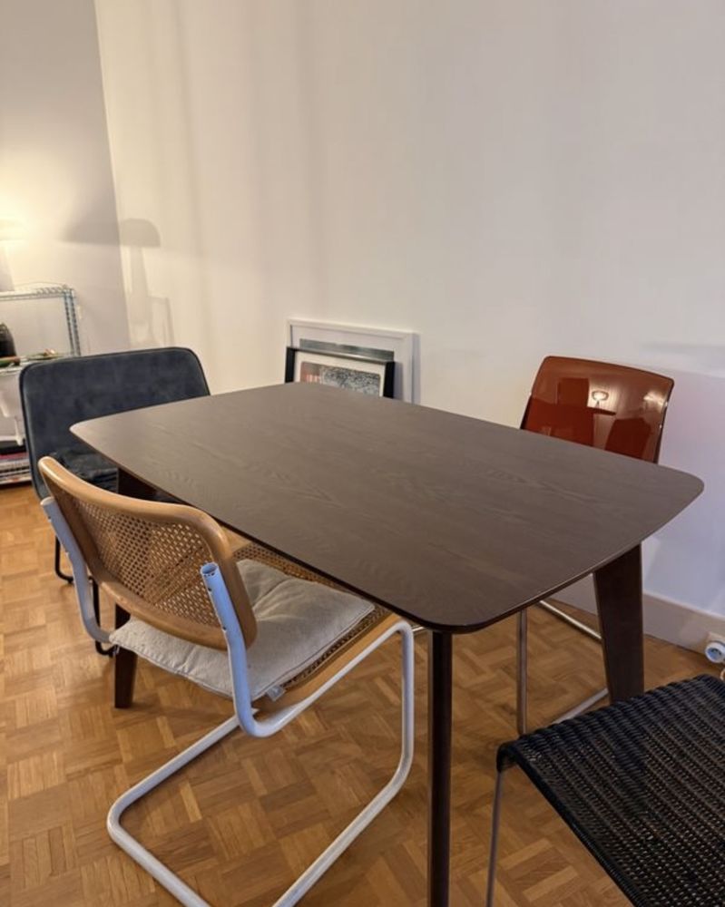 table � manger en bois fonc� 200 Paris 15 (75)