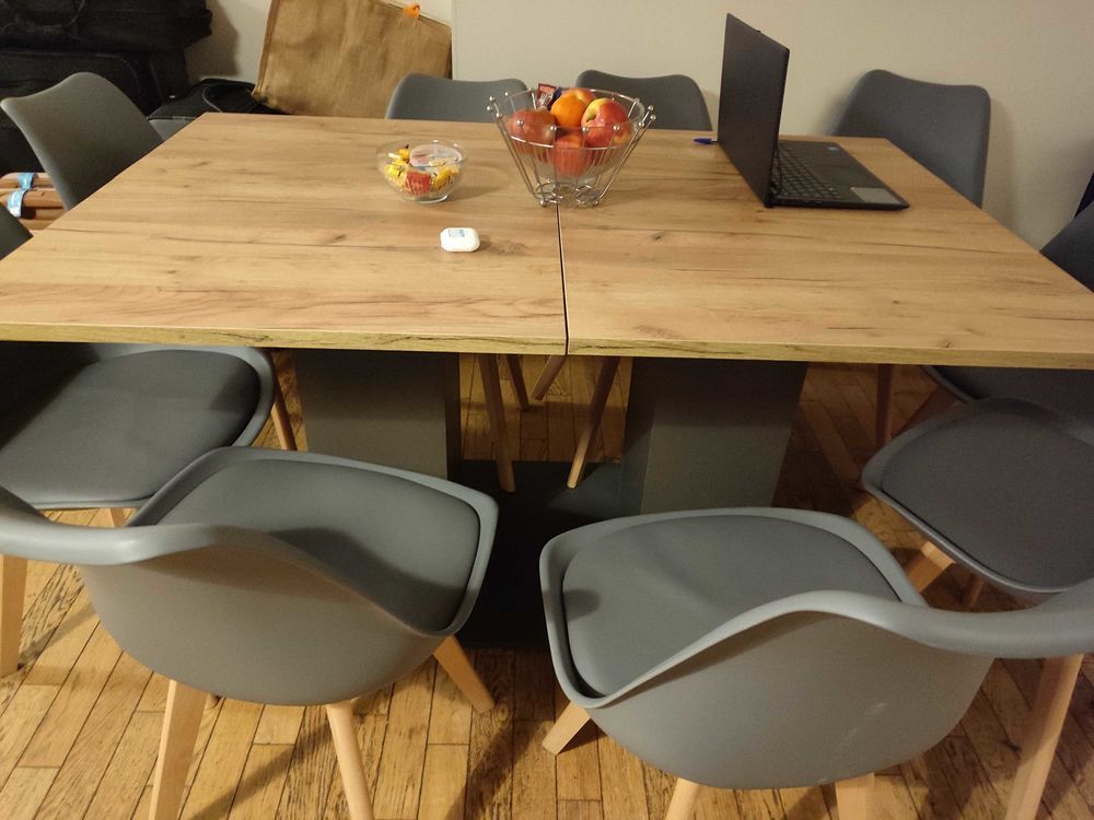 table a manger et chaise 150 Rosny-sous-Bois (93)