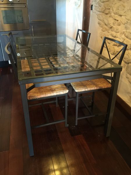Achetez Table A Manger Et 4 Occasion Annonce Vente A Lambesc 13
