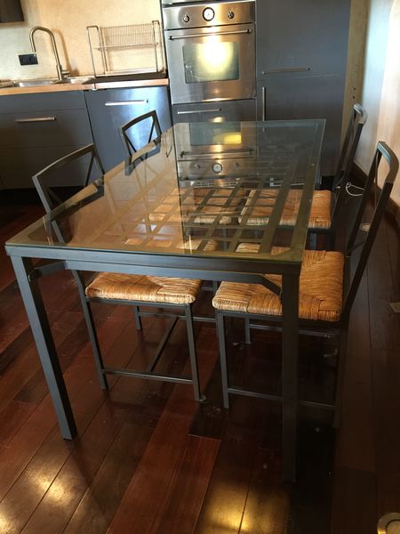 Achetez Table A Manger Et 4 Occasion Annonce Vente A Lambesc 13