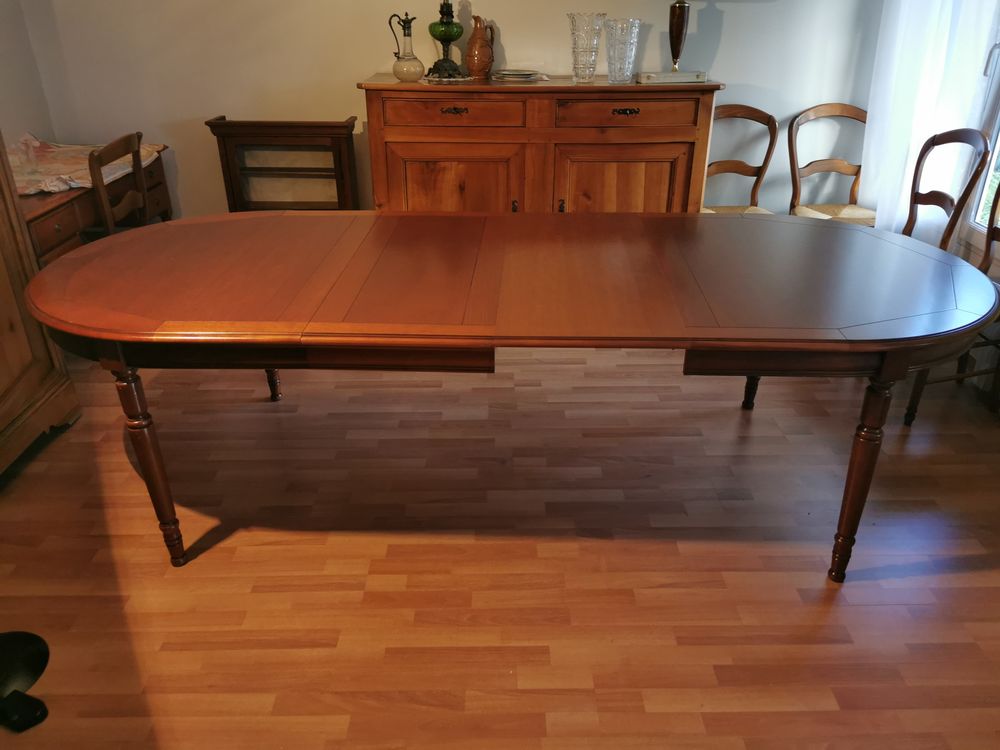 TABLE � MANGER + CHAISES 200 Le Blanc-Mesnil (93)