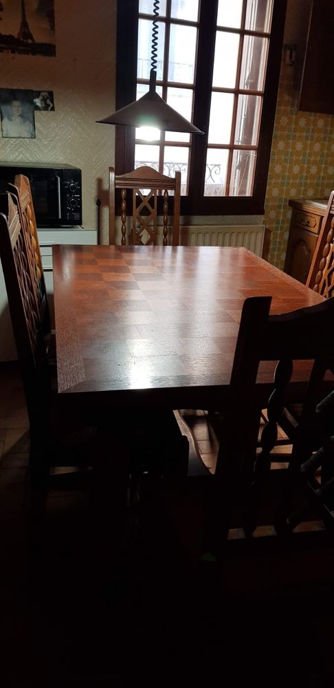 Table � manger + 6 chaises en bois massif 80 Valr�as (84)