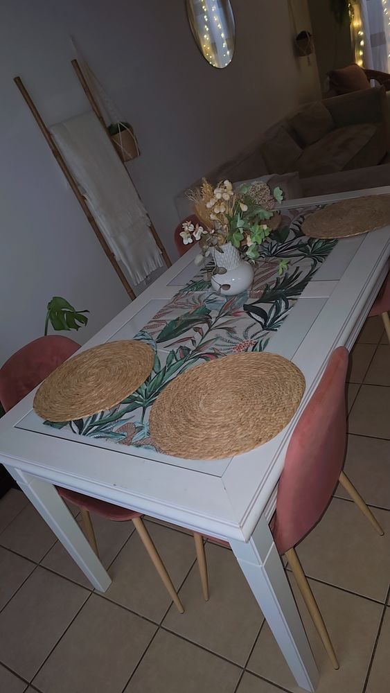 Table � manger + 4 chaises 150 Dreux (28)