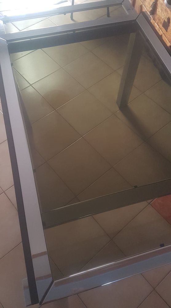 Table �  manger extensible en verre tremp� et en fer 0 Rosny-sous-Bois (93)