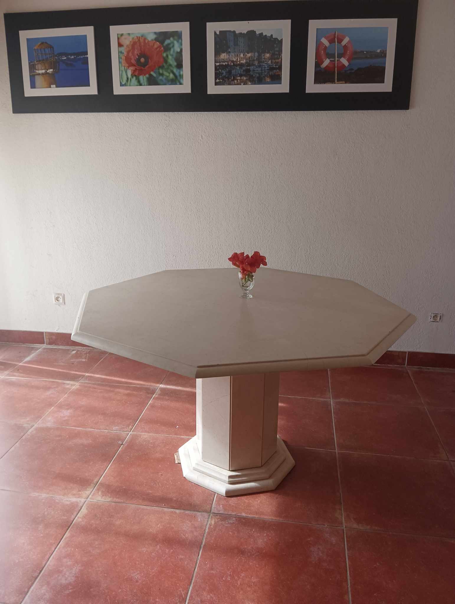 Table � manger en marbre 429 Montpellier (34)