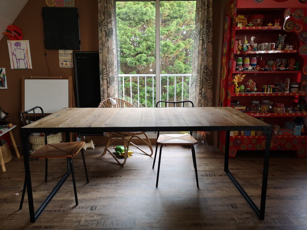 Table � manger 8 personnes Maisons Du Monde 80 Batz-sur-Mer (44)