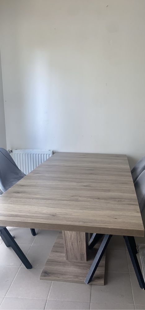 Table � manger pour 8 personnes 400 Redon (35)