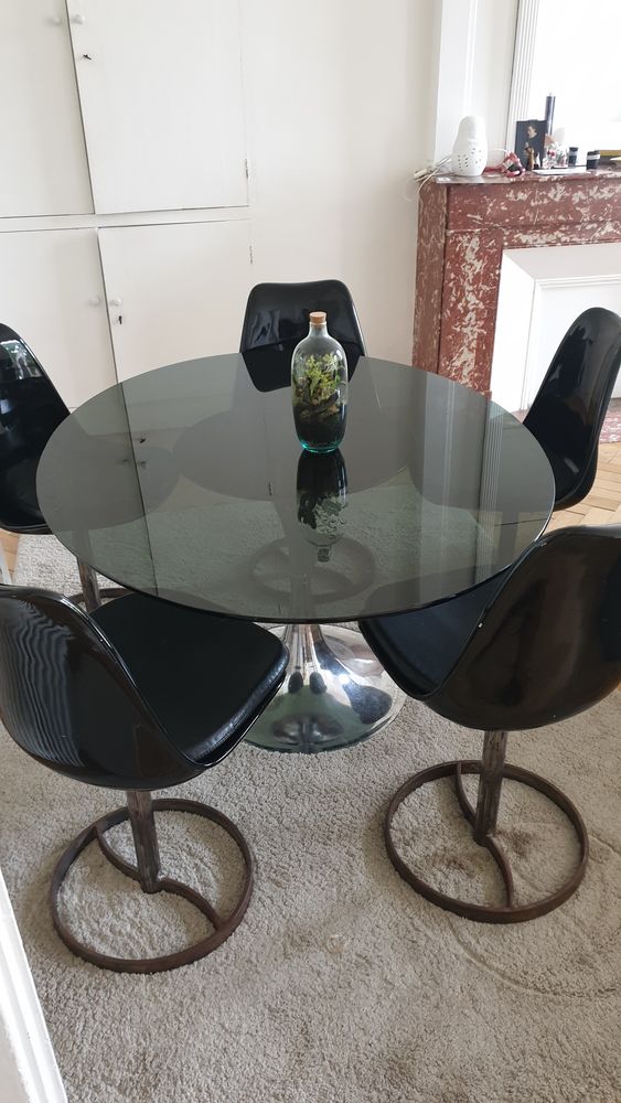table � manger verre et  chrome +5 chaises  noires laqu�es 1200 Toulouse (31)