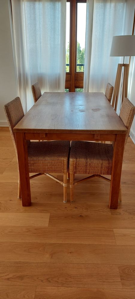 table a manger 120 Le Chesnay (78)