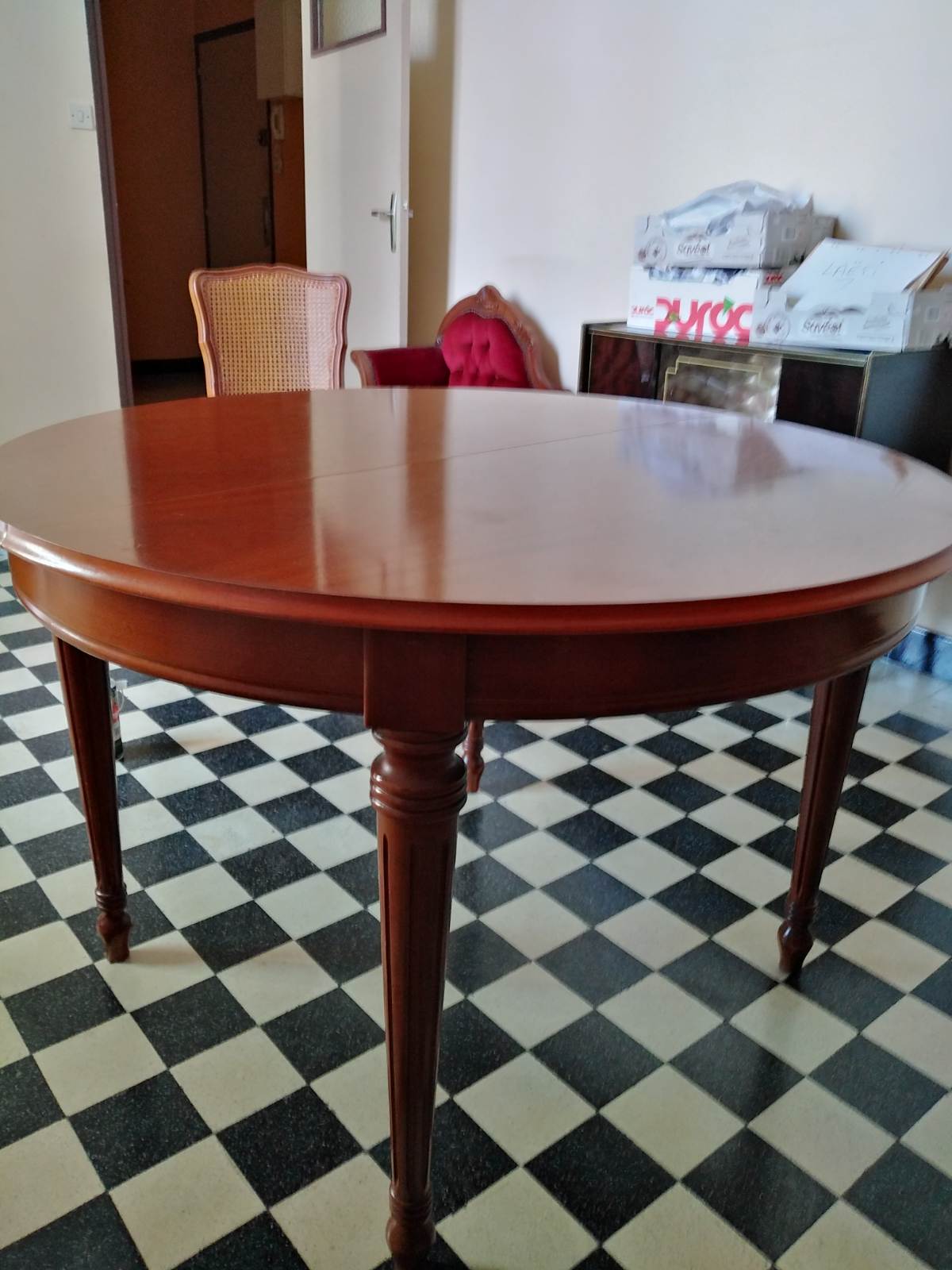 table � manger 250 Pignans (83)