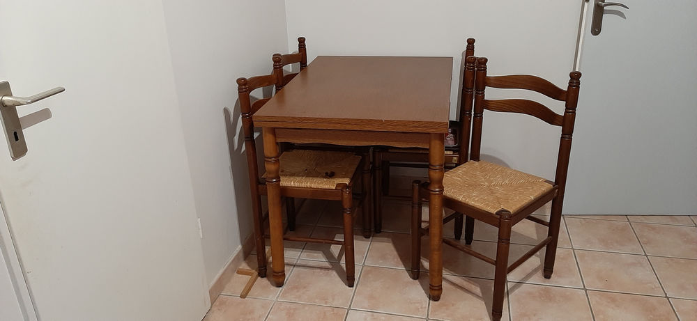 table a manger 80 Heilly (80)