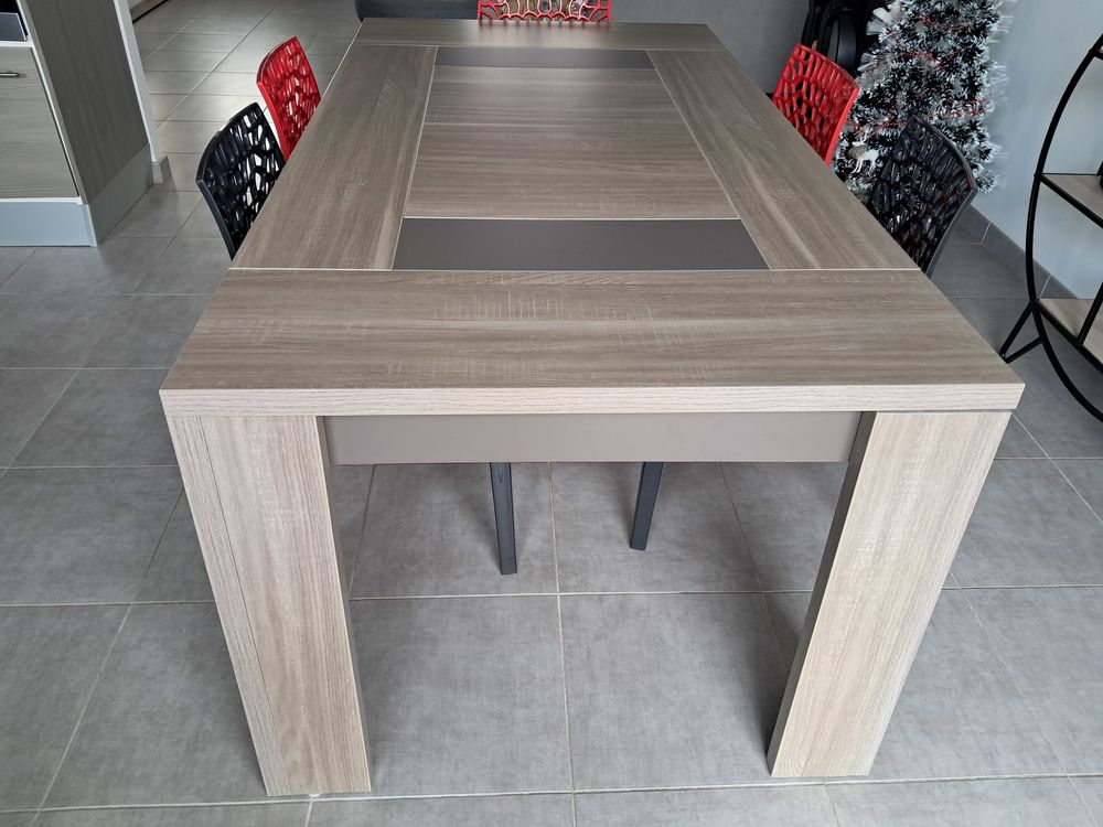 Table a manger 100 Beaune-la-Rolande (45)