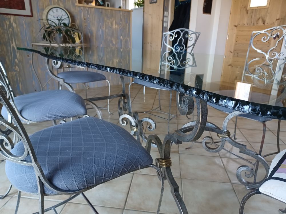 TABLE A MANGER 700 Aisy-sur-Arman�on (89)