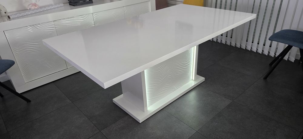 Table � manger 130 Brie-Comte-Robert (77)