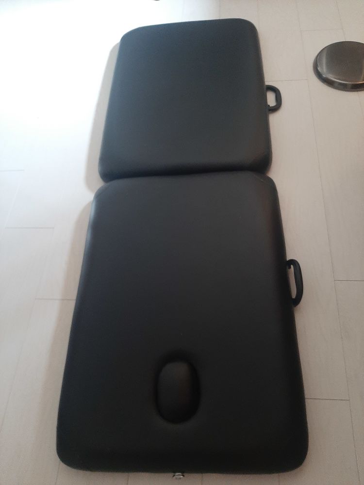 Table de massage pliante 90 cm TBE 110 Aix-les-Bains (73)