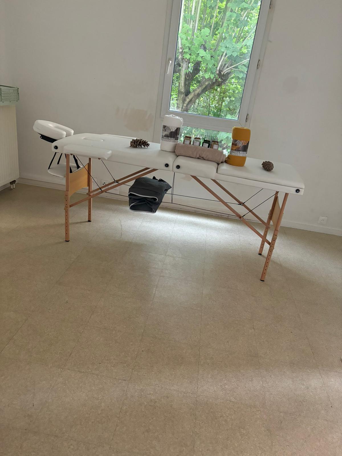 Table de massage 100 Gagny (93)