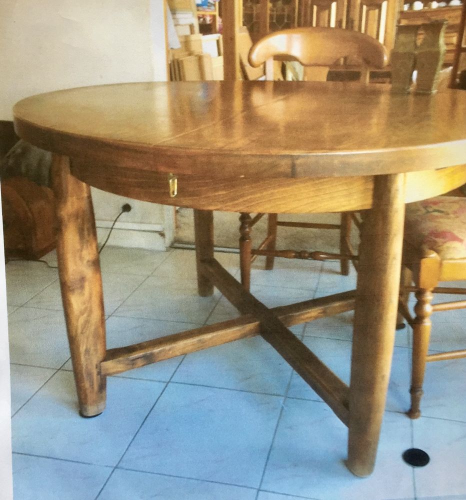 Table massive 200 Les Lilas (93)