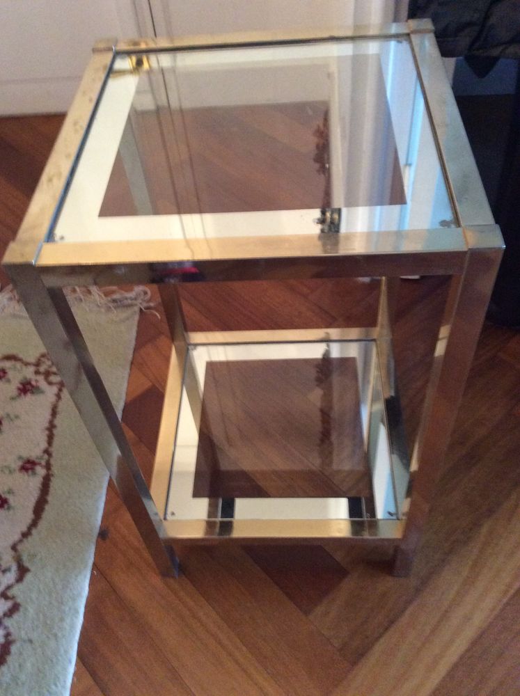 Table m�tal dor� 37x37x64cm 20 Paris (75)