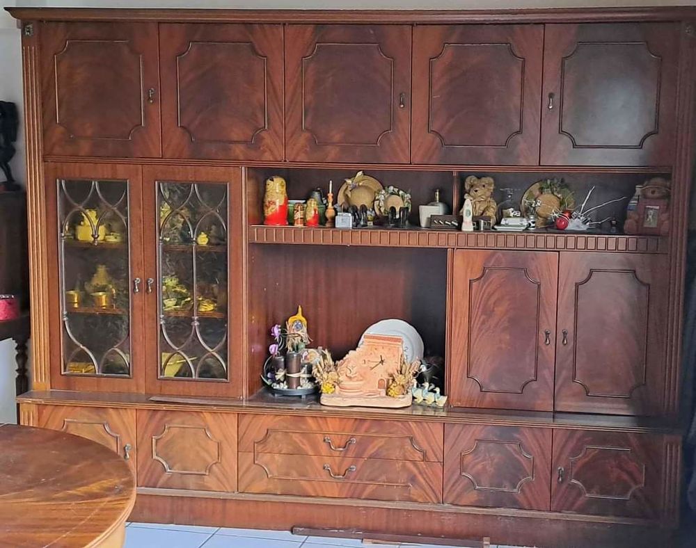 table et meuble et chaises 80 Matha (17)