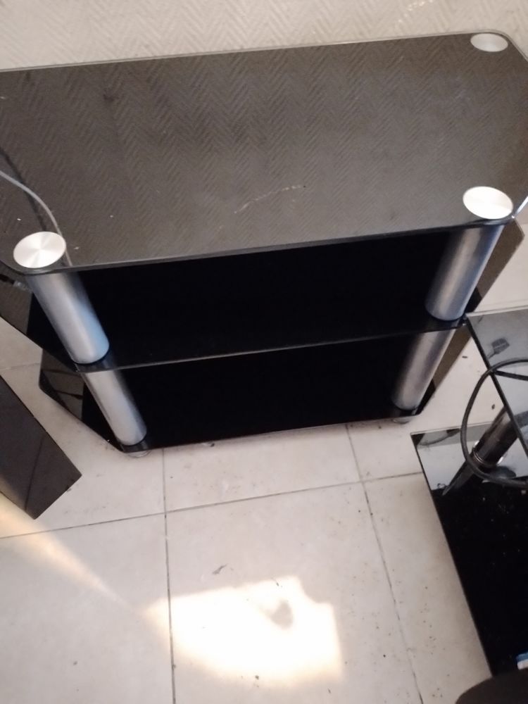 table meuble tv noir en verre 25 Marseille 3 (13)