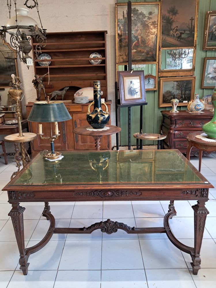 Table de milieu, bureau ancien 260 Ch�teau-l'�v�que (24)