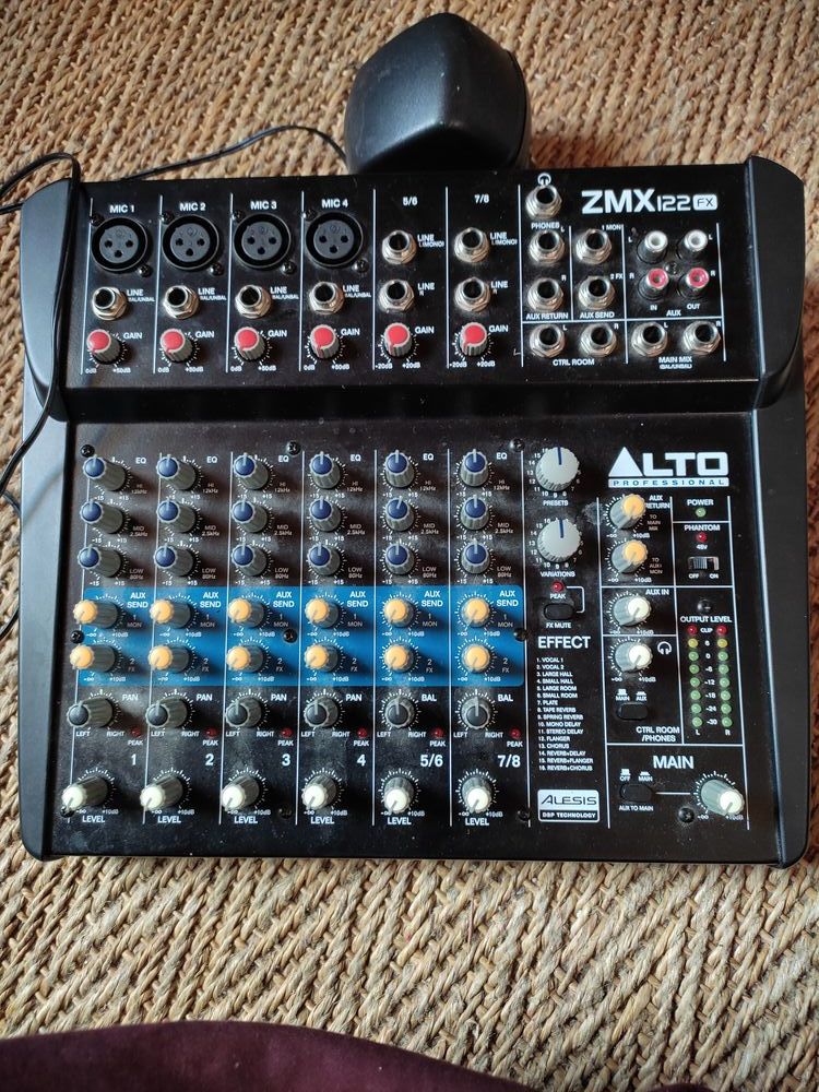 Table de mixage 100 Rennes (35)