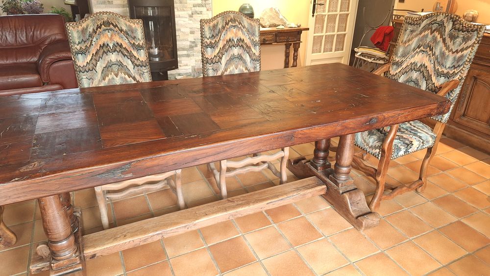 table monast�re ch�ne XVII 500 Nanteuil-l�s-Meaux (77)