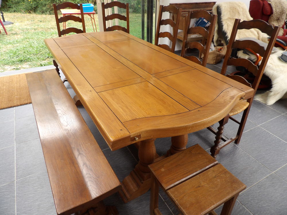 TABLE MONASTERE en CHENE MASSIF de 212 x 95 cm plateau 6 cm 1450 Ramous (64)