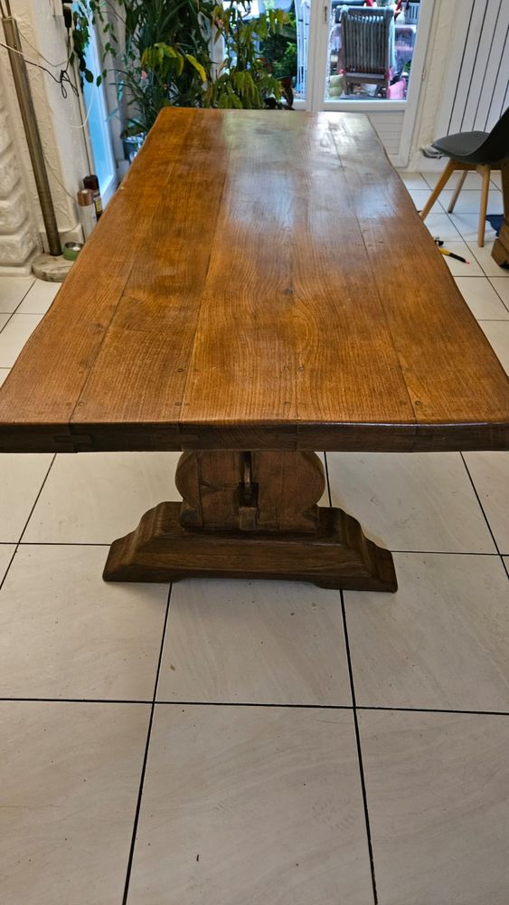 AV TABLE MONASTERE CHEVILLEE CHENE 0 Pessac (33)