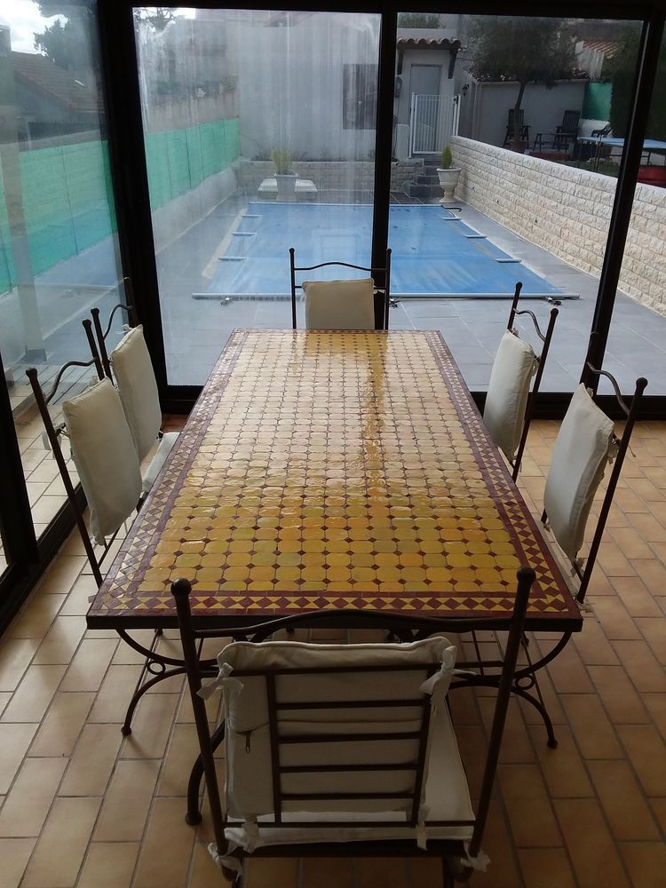 Table mosaique 350 Sept�mes-les-Vallons (13)