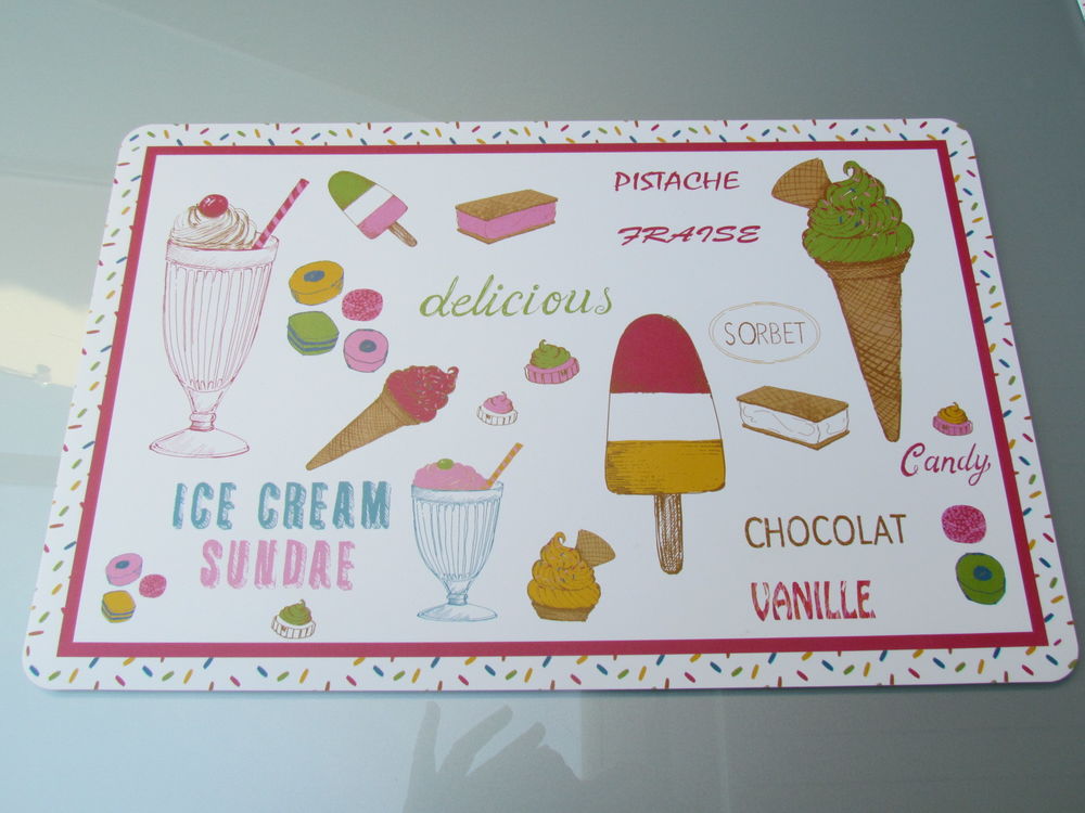 Set de table neuf 5 Le Grau-du-Roi (30)