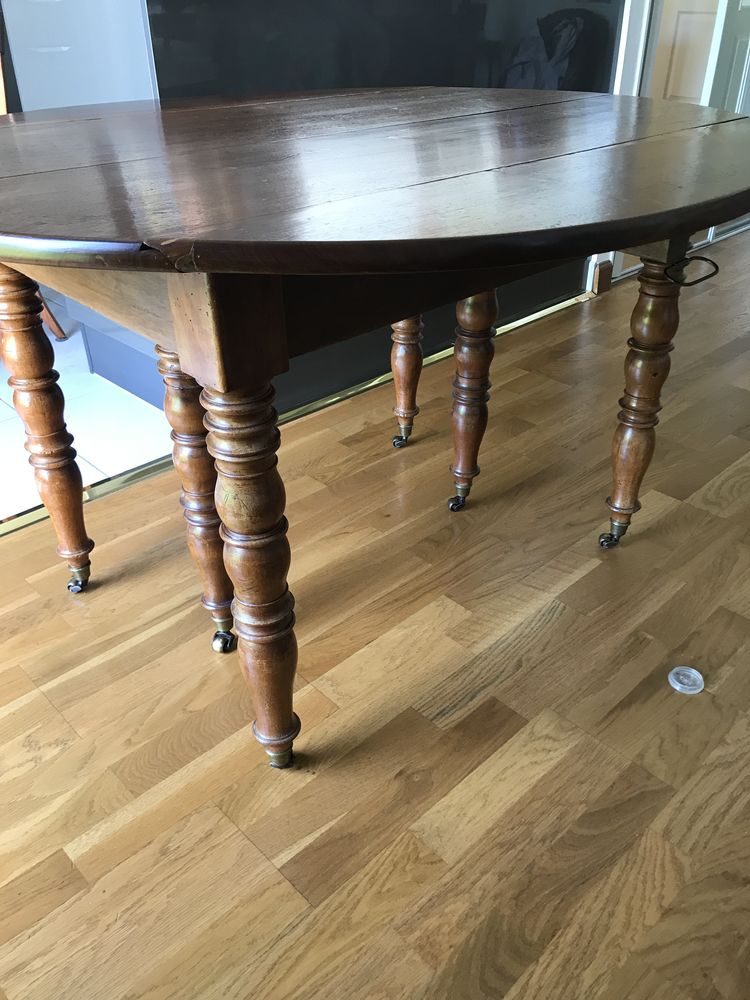 TABLE noyer + 6 CHAISES 650 Dijon (21)