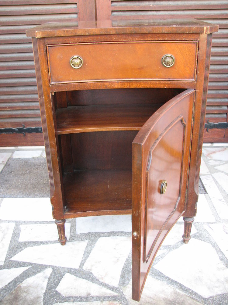 TABLE DE NUIT-TABLE CHEVET-MEUBLE Empire 45 Montfermeil (93)