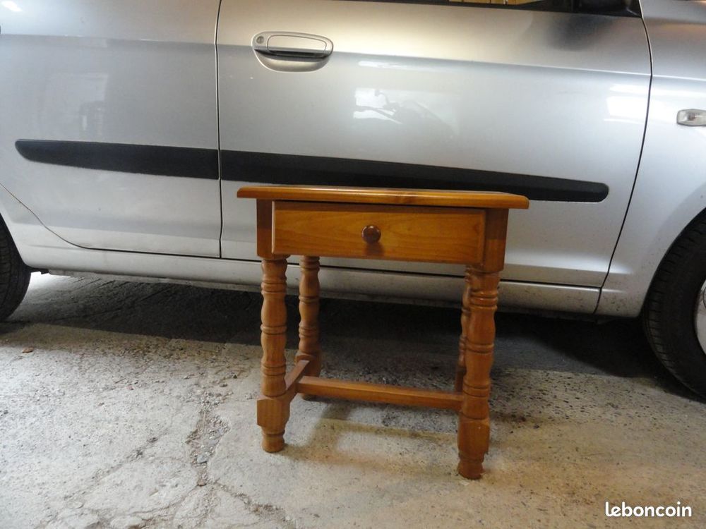 Table de nuit 10 Montauban (82)