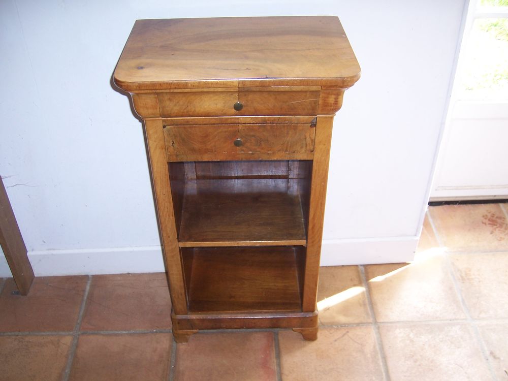 table de nuit 30 Sucy-en-Brie (94)