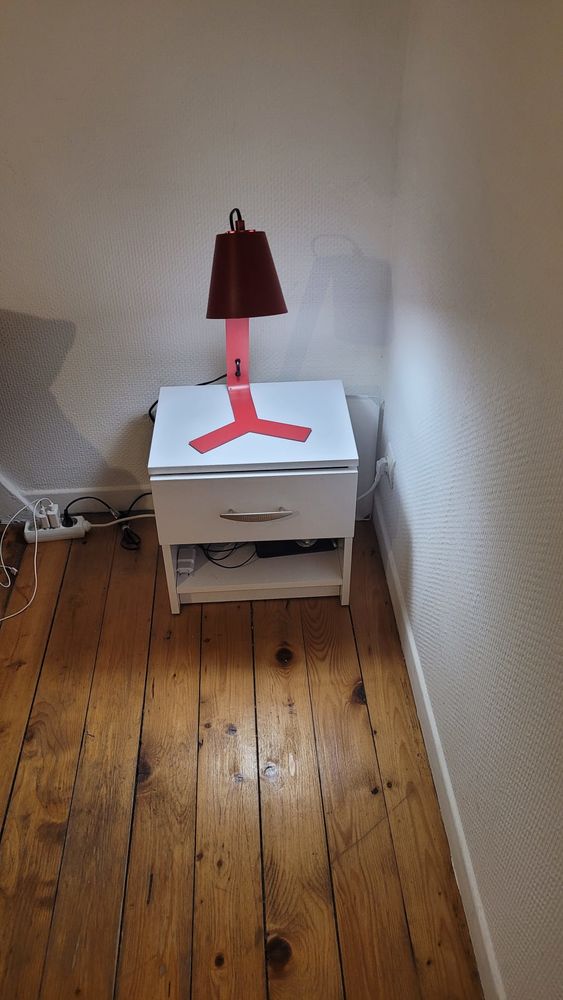 Table de nuit 30 Thionville (57)