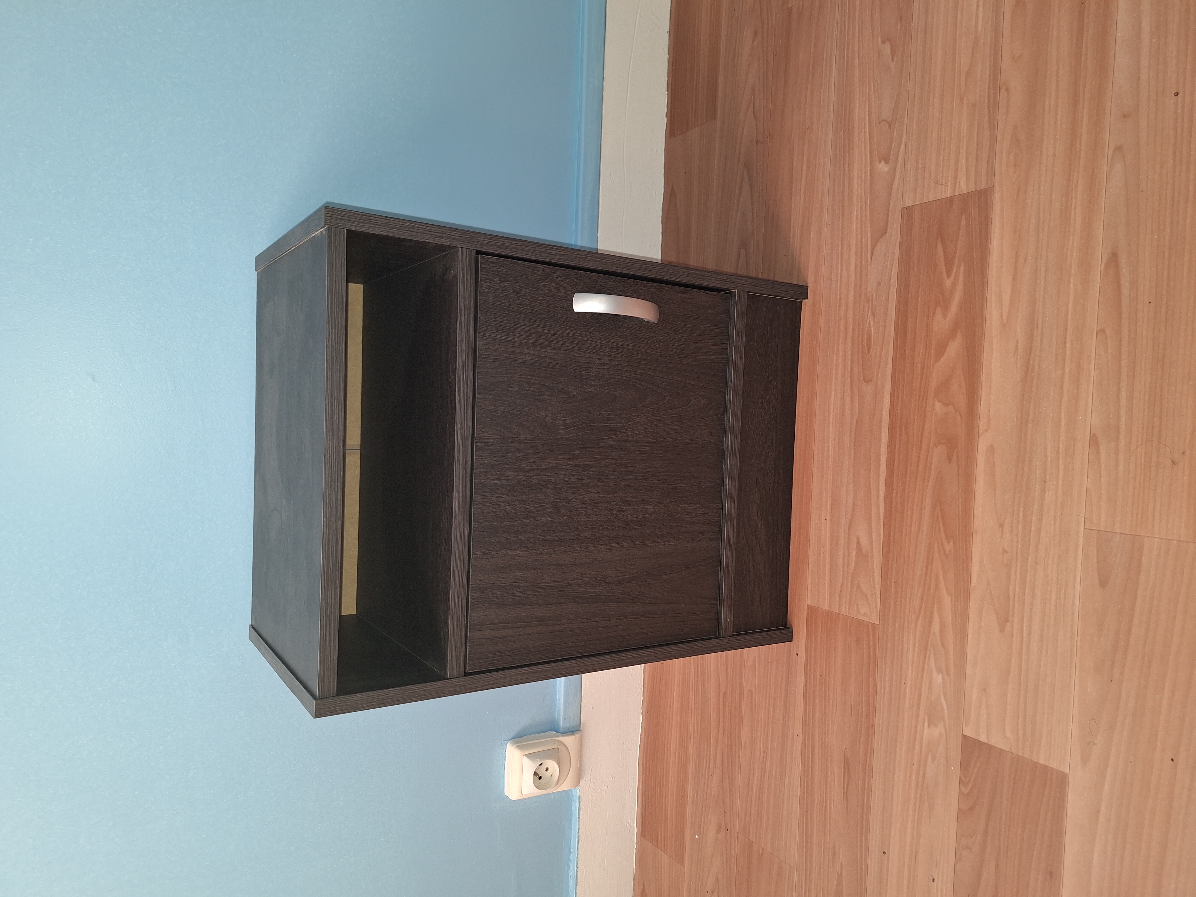 Table de nuit 20 Cr�py-en-Valois (60)