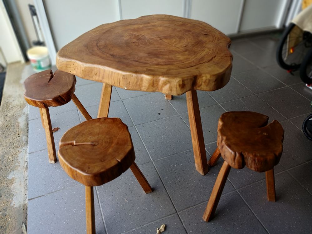 Table en orme + 3 tabourets 150 Le Fenouiller (85)