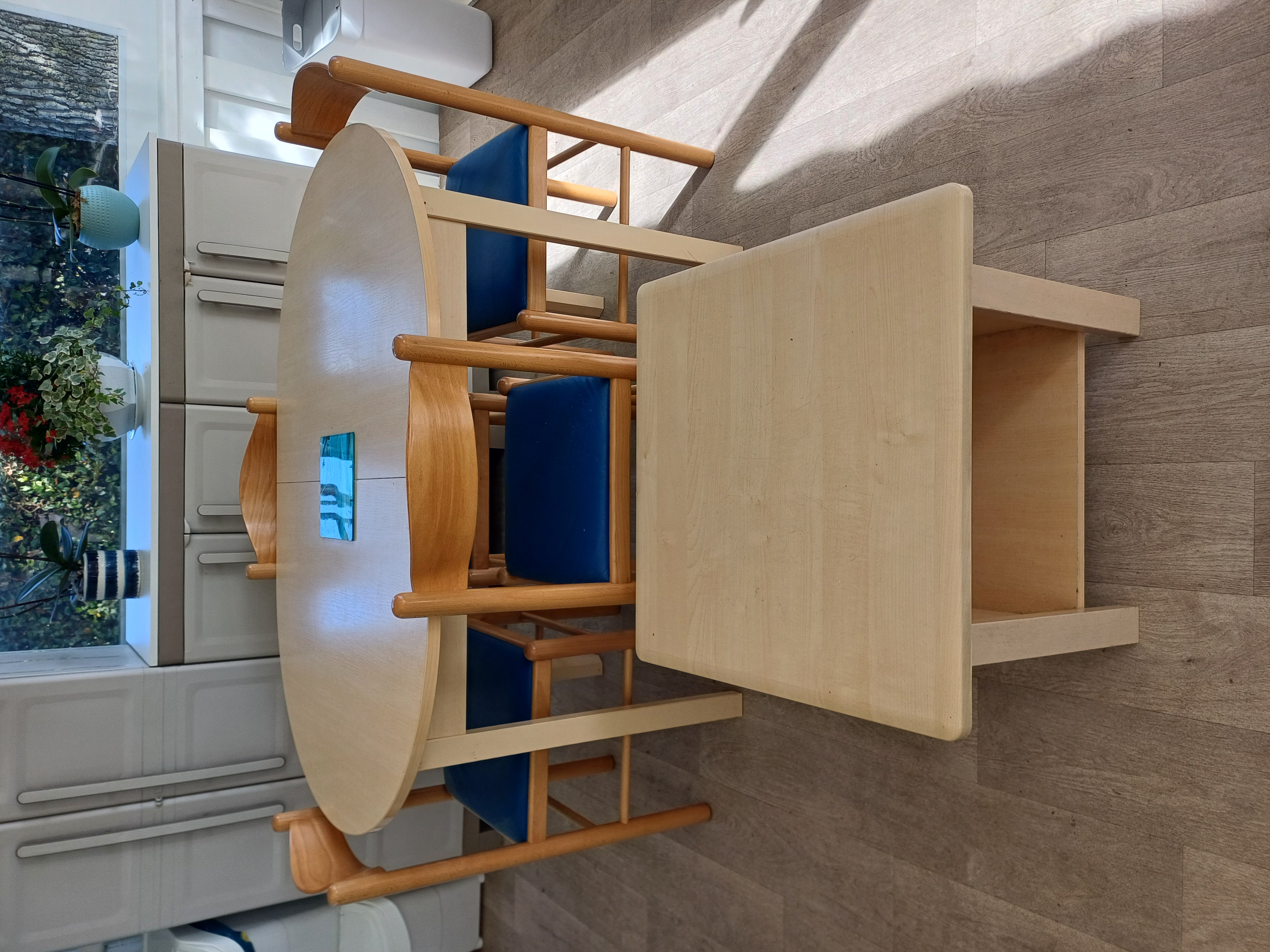 Table ovale avec rallonge escamotable 100 Biscarrosse (40)