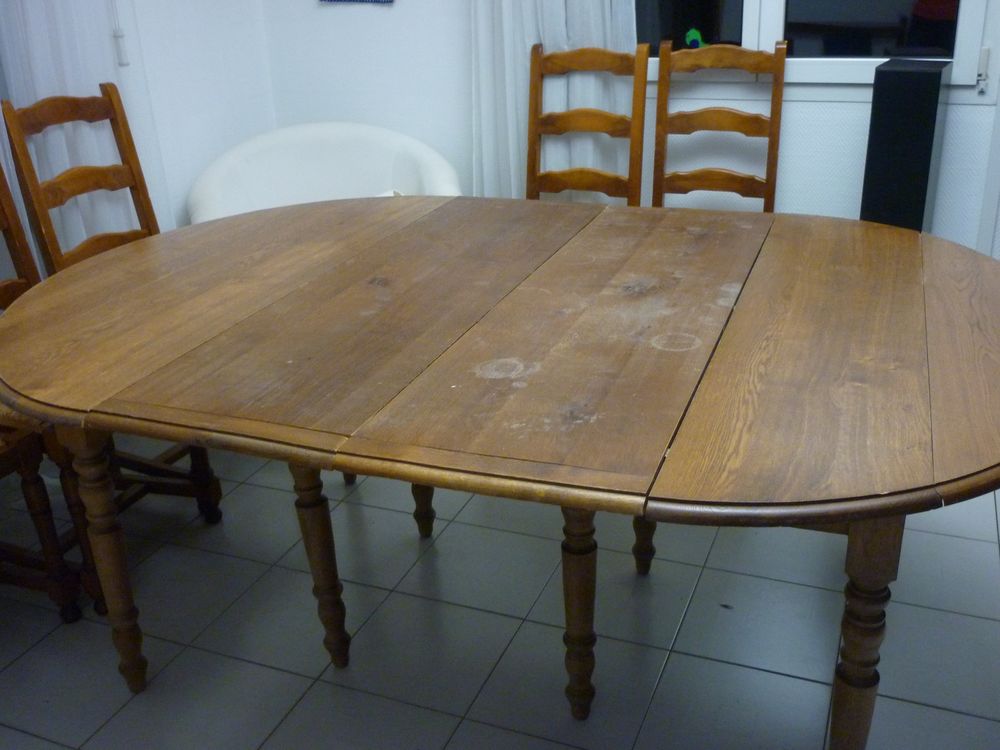  table ovale bois possibilité 14 couverts 300 Avanne-Aveney (25)