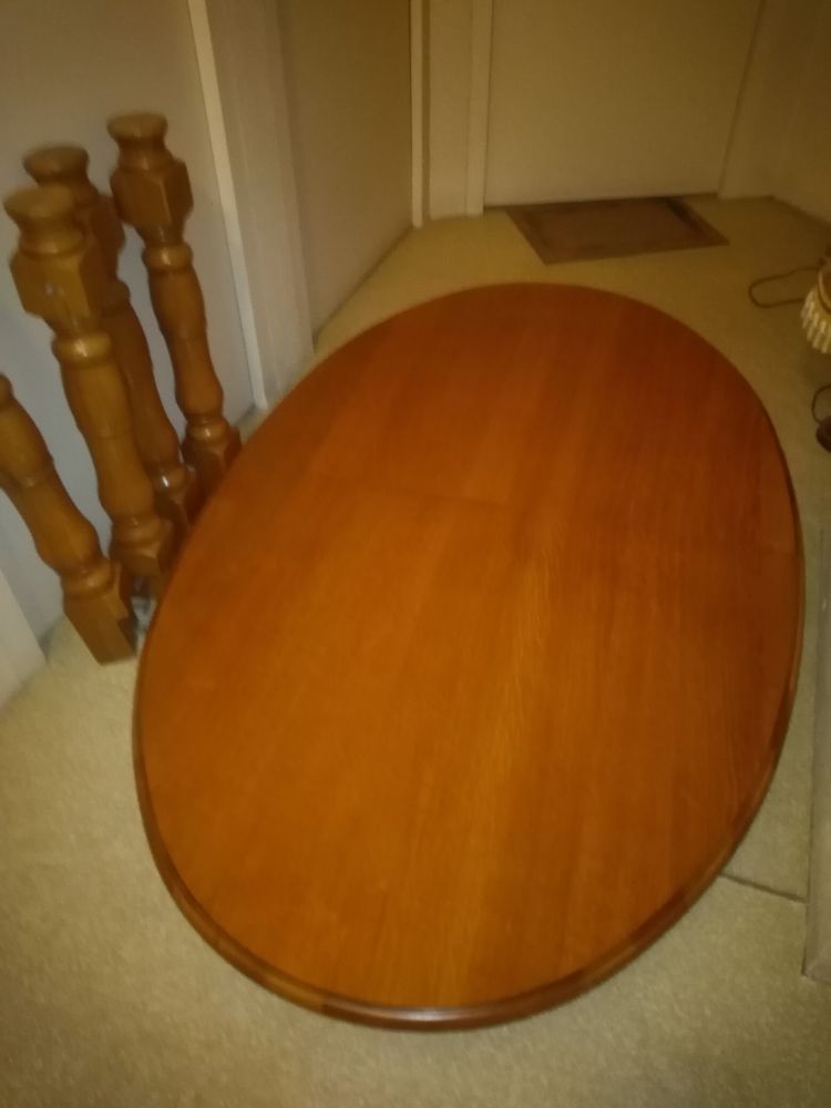 Table ovale ch�ne massif, avec 2 rallonges, �tat neuf 0 Maisons-Laffitte (78)