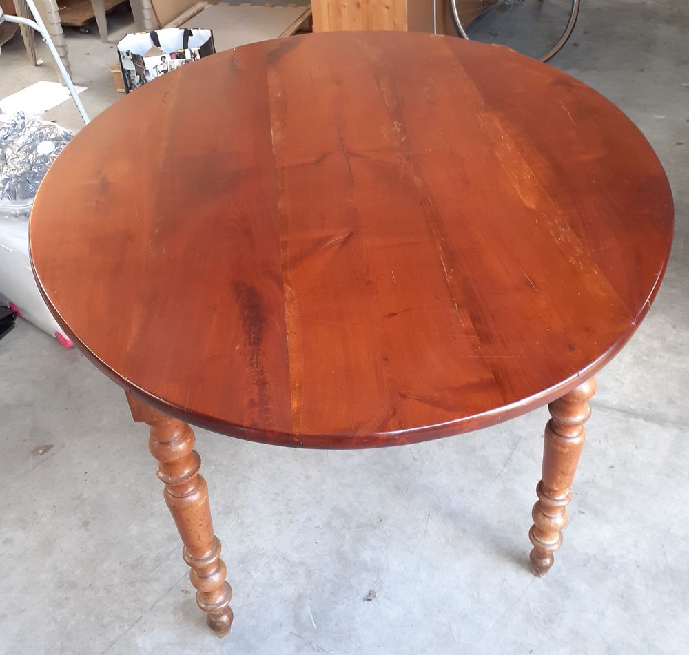 Table ovale 15 Ch�teau-Gontier (53)