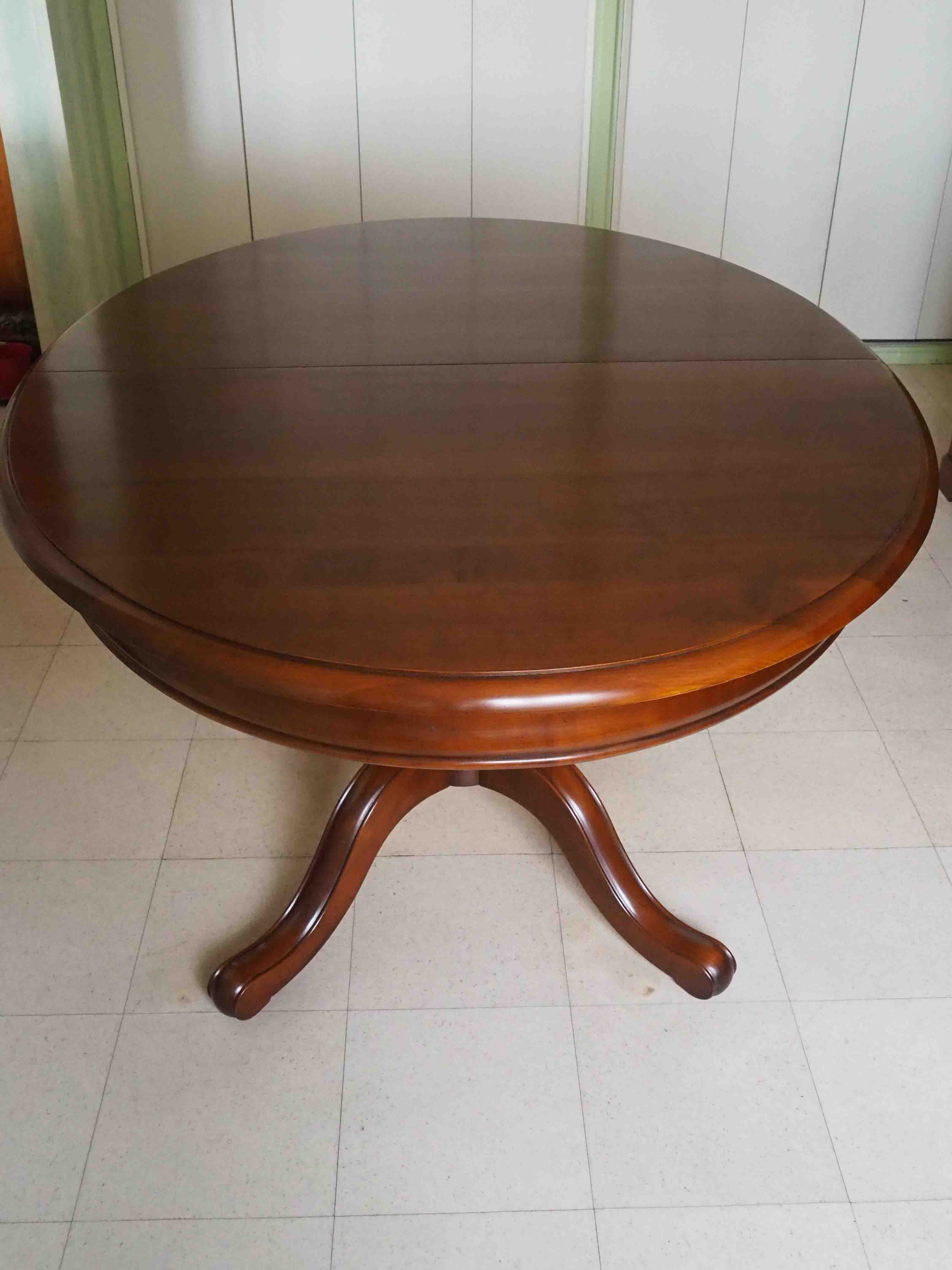 Table ovale 250 Chalon-sur-Sa�ne (71)