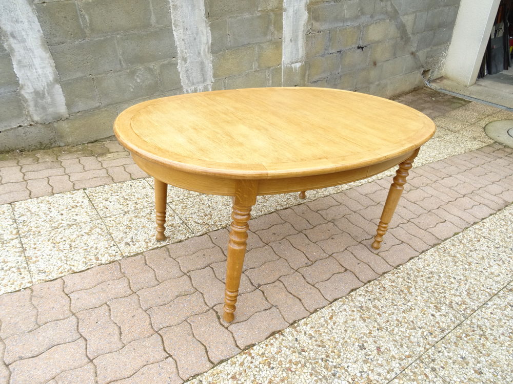 Table ovale 70 Lonrai (61)