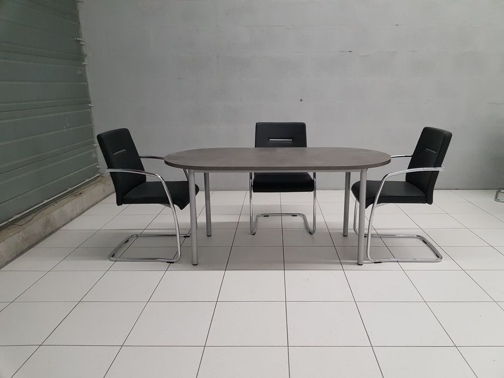 Table Paco
220 Cond�-sur-Sarthe (61)